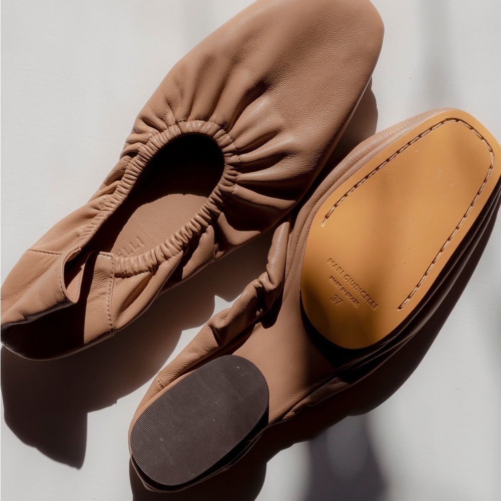 MARI GIUDICELLI TRAVEL BALLERINA - LAMBSKIN LEATHER